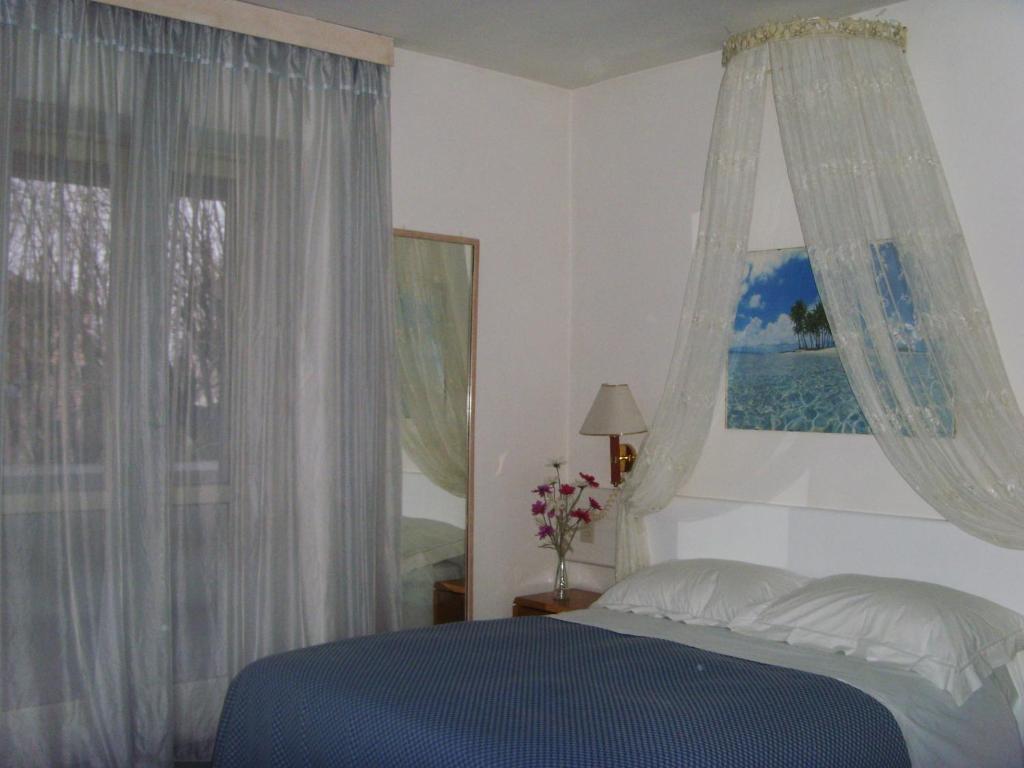 Hotel Post Bergamo Room photo
